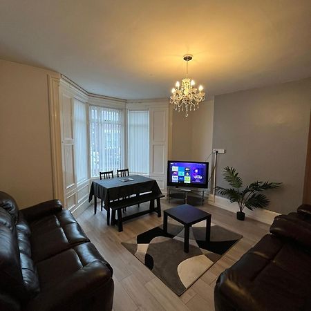 Arthurs Hill Newcastle, Free Parking Fully Equipped Kitchen 4 Bedrooms, Near City Centre Luaran gambar