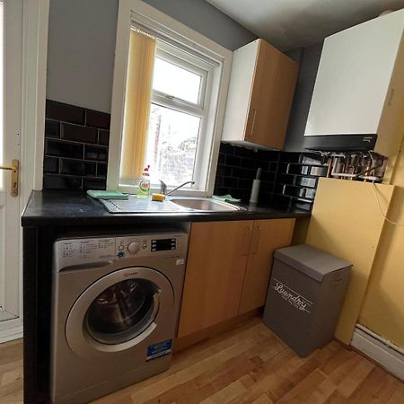 Arthurs Hill Newcastle, Free Parking Fully Equipped Kitchen 4 Bedrooms, Near City Centre Luaran gambar